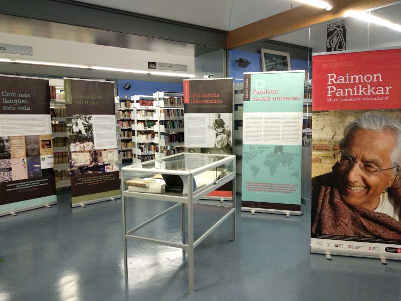 Exposició R. Panikkar a la Biblioteca del campus del Barri Vell
