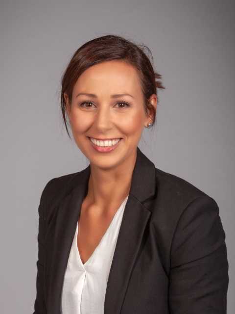 Glink Lezana, Alexandra Sara