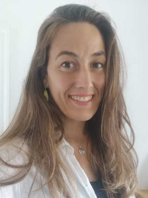Parris Montes, Abigail Estela