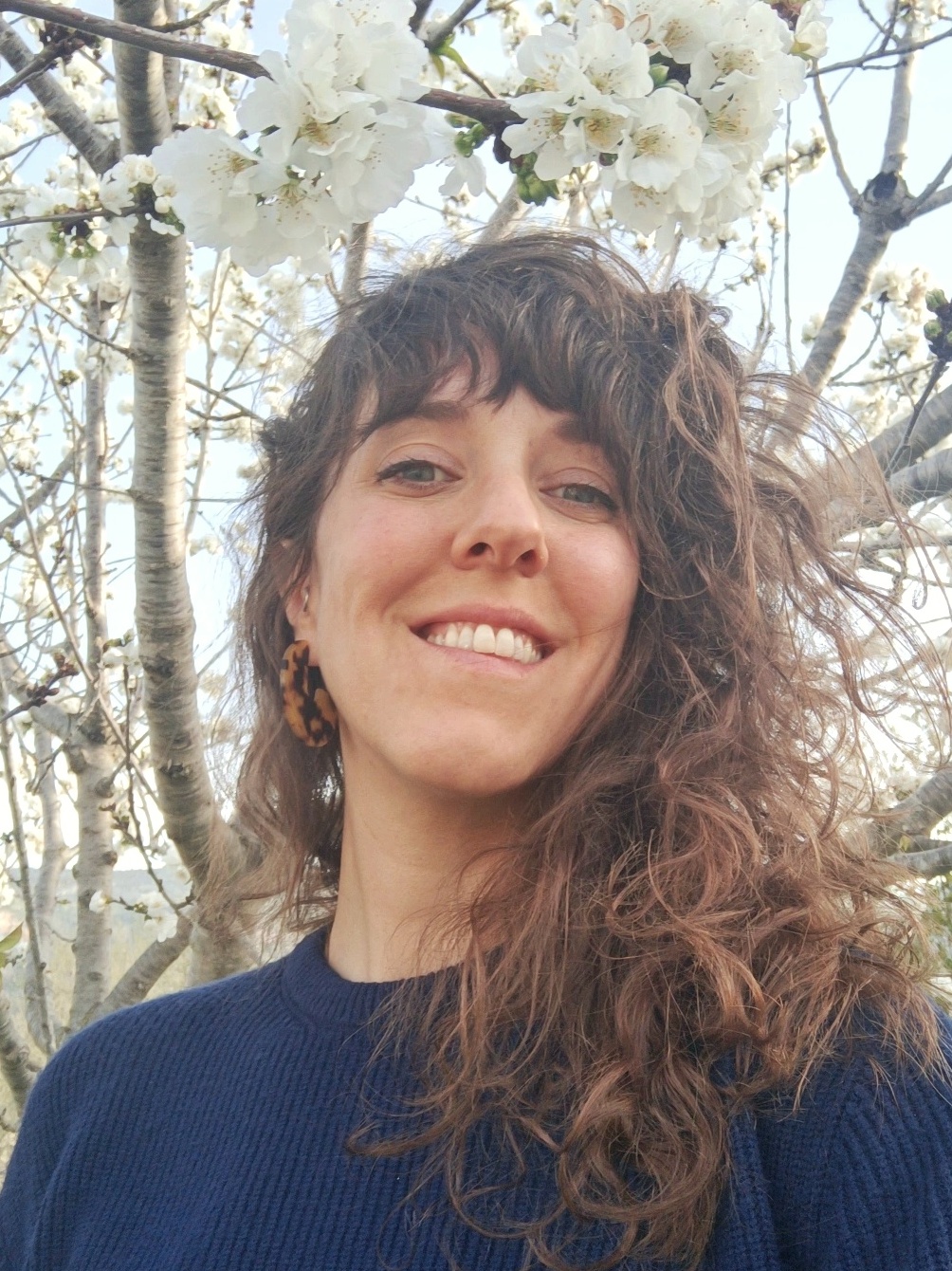 Nabona Jasans, Júlia
