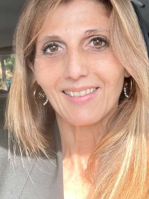 Simon Mencion, Cristina