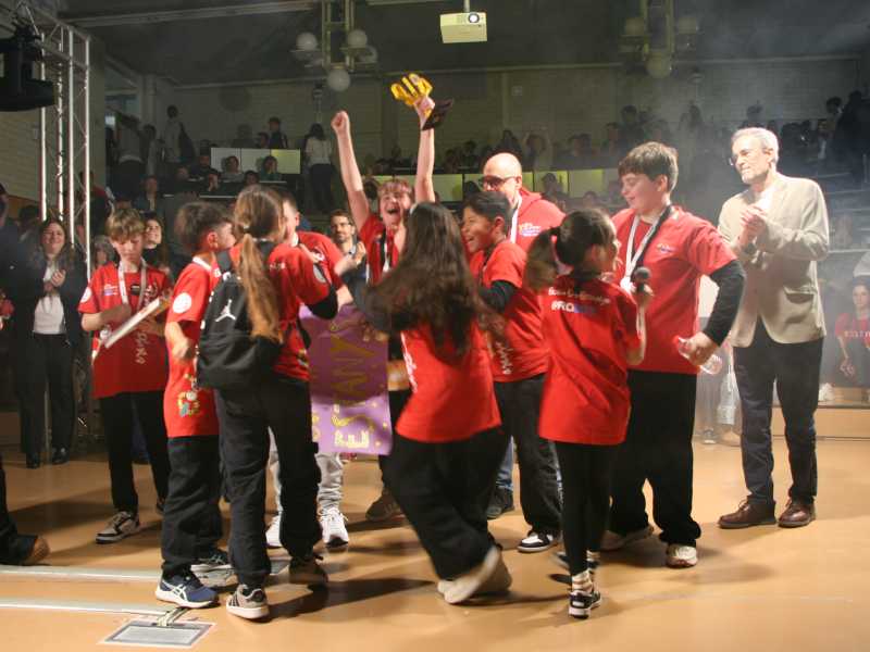 Equip Estanys, guanyadors de la FIRST Lego LEague de Girona 2026