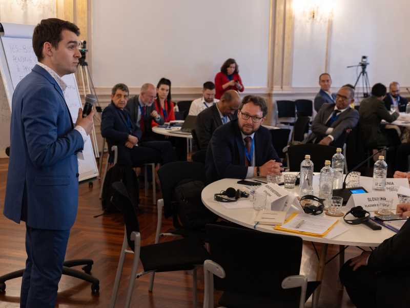 David Cebotari a la trobada d'Unió per la Mediterrània