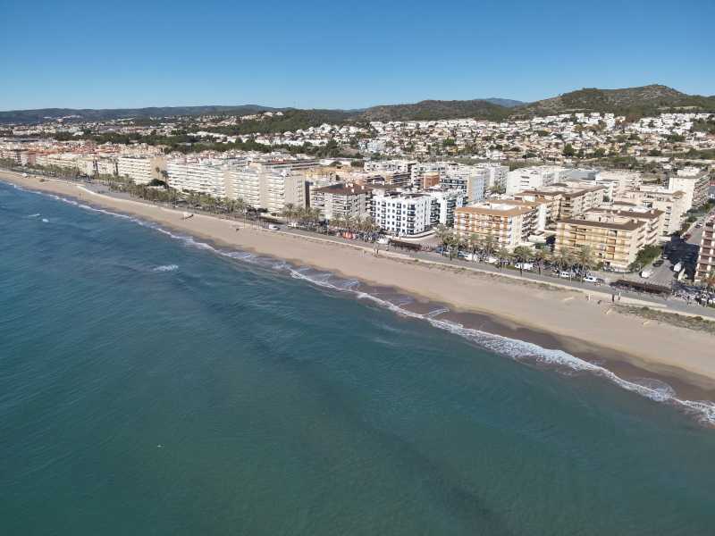 Imatge de la platja de Calafell, feta pel dron del projecte DUAL