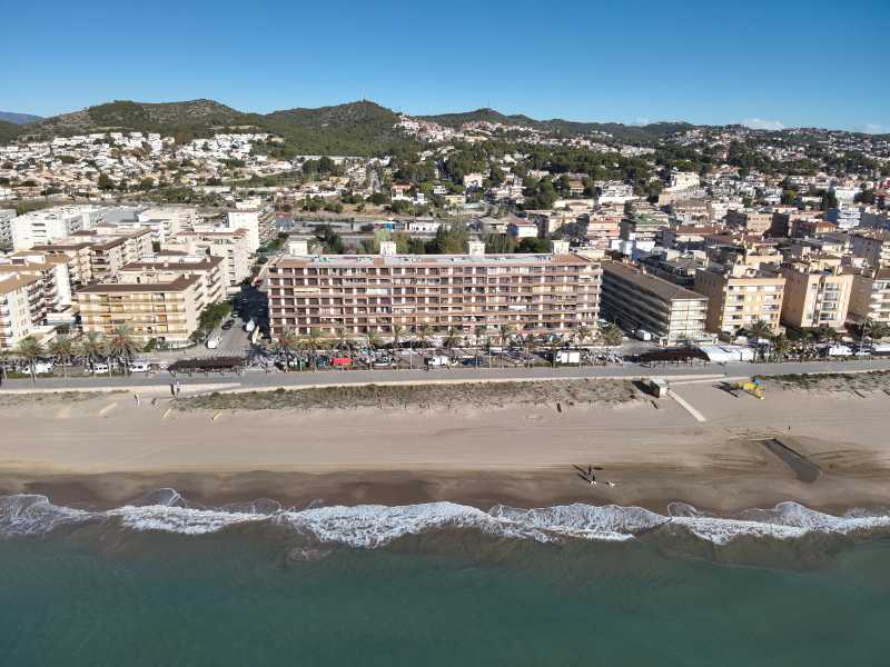Imatge de la platja de Calafell, feta pel dron del projecte DUAL