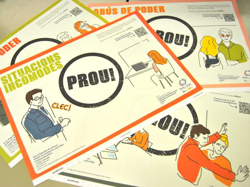 Estovalles amb els missatges de la campanya del 25N