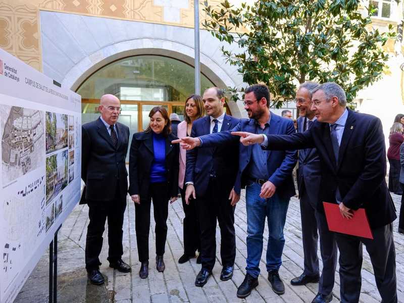 Els representants institucionals comenten el projecte