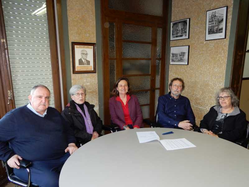 Jordi Grau, M. Carme Minobis, Sílvia Llach, Lluís Costa i Marta Corcoy a La Cate de Figueres.