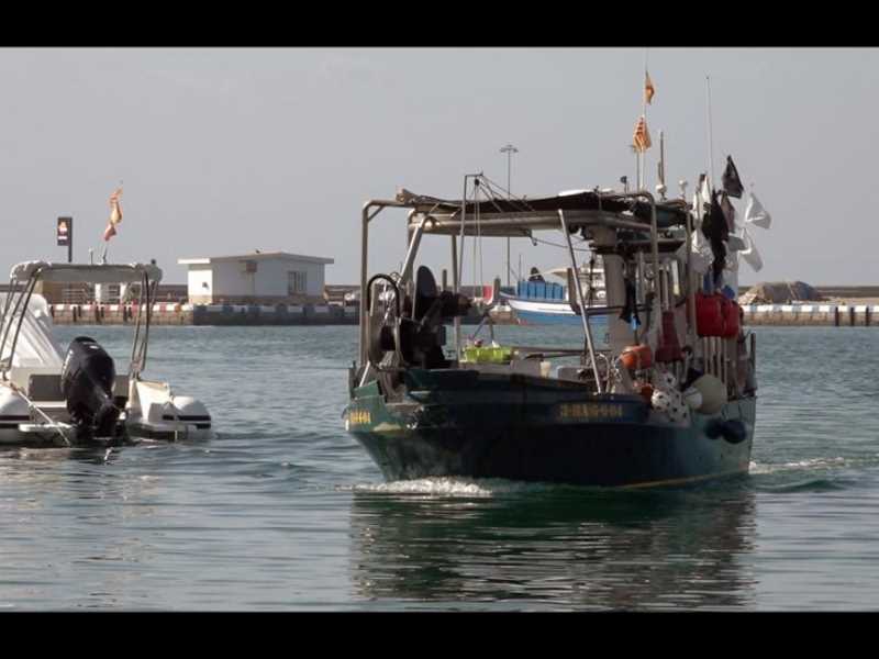 Una pesquera, en el documental realitzat per Polimarc Films.