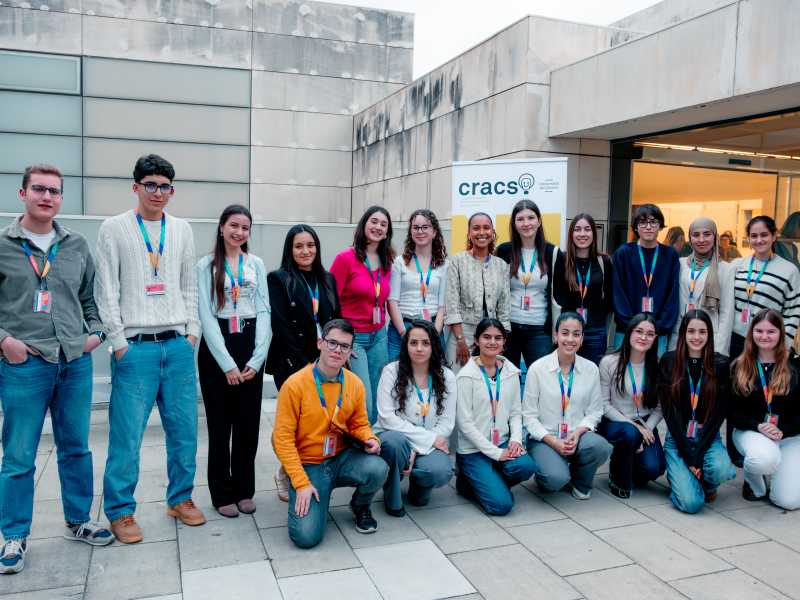 Imatge dels 20 finalistes del CRACS de la UdG 2026
