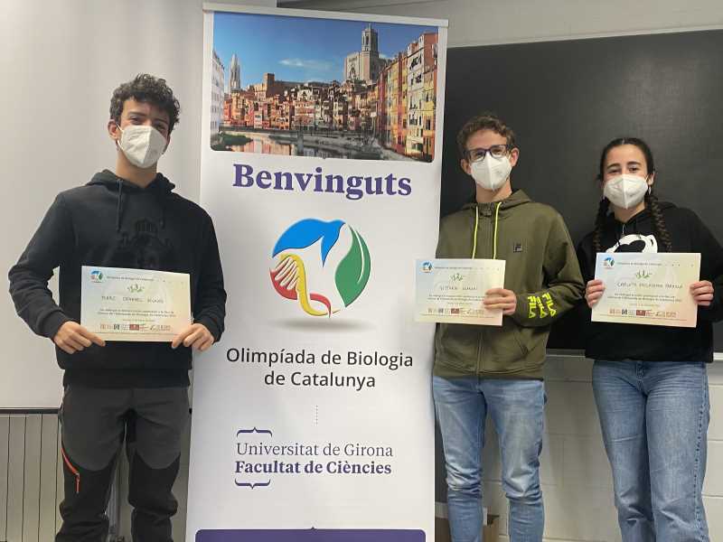 Marc Canadell, Vittorio Scarani i Carlota Esclassans, finalistes de l'Olimpíada de Biologia de Catalunya
