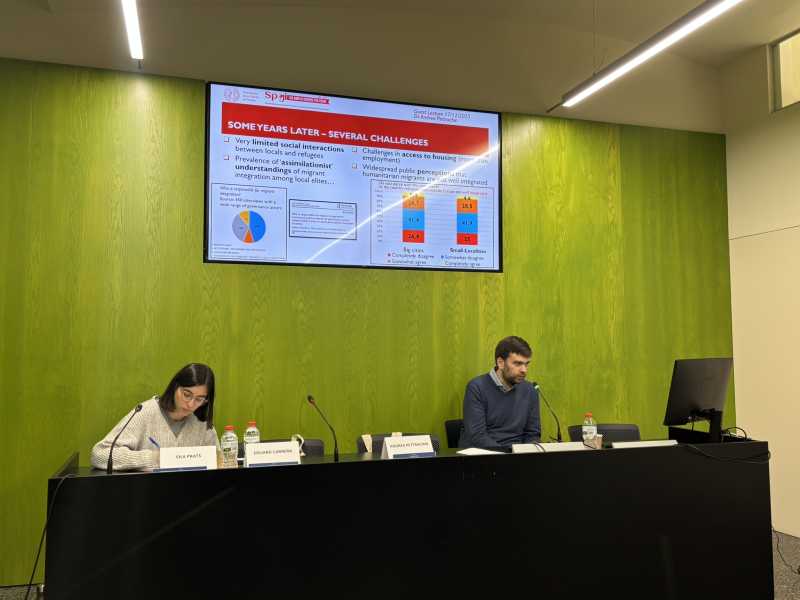 Imatge de la conferència sobre les polítiques migratòries locals i l’extrema dreta