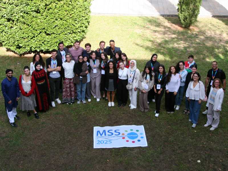 Fotografia d'alguns dels participants internacionals de la Mediterranean Student Summit