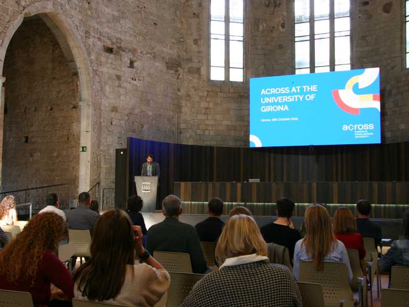 El vicerector de Projectes Estratègics i Internacionalització, Robert Martí, durant la seva intervenció