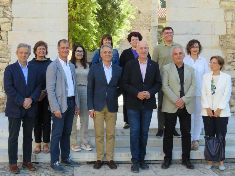 Moments abans de l'acte de signatura del conveni de creació de la Càtedra.