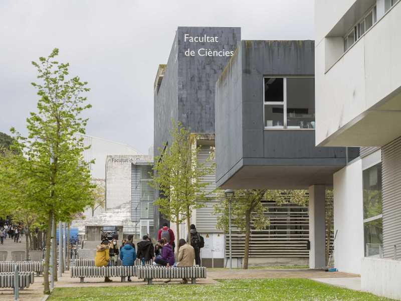 Imatge recent d'estudiants al Campus Montilivi