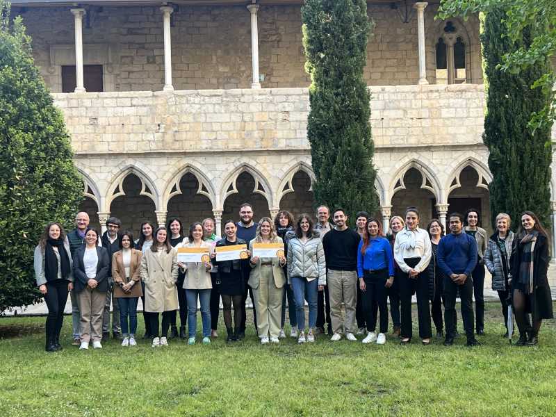 Concursants, jurat i organització de la fase de Girona del concurs -Presenta la teva tesi en 4 minuts-.