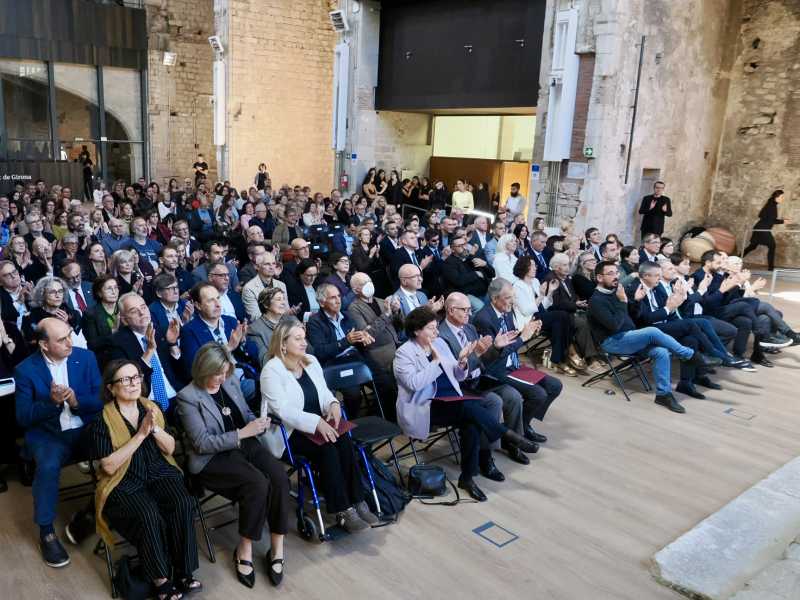 Imatge de bona part del públic que ha assistit a la inaguració de curs de la UdG