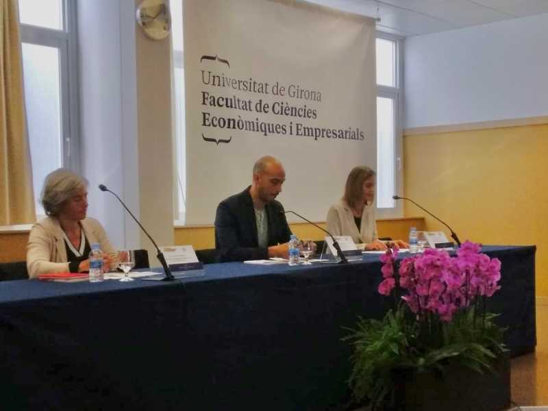 Un instant de la inauguració de la mostra.