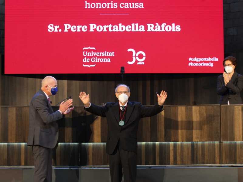 Investidura del nou doctor honoris causa (Quim Salvi i Pere Portabella).