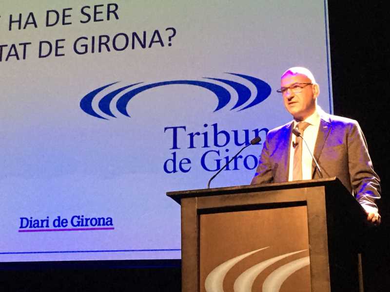 El rector en un moment de la seva exposició