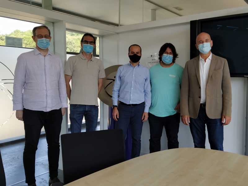 Els impulsors de la iniciativa empresarial, Bartholomeus Huisken, Xavier Lladó, Sergi Valverde i  Arnau Oliver, acompanyats del rector, Quim Salvi.