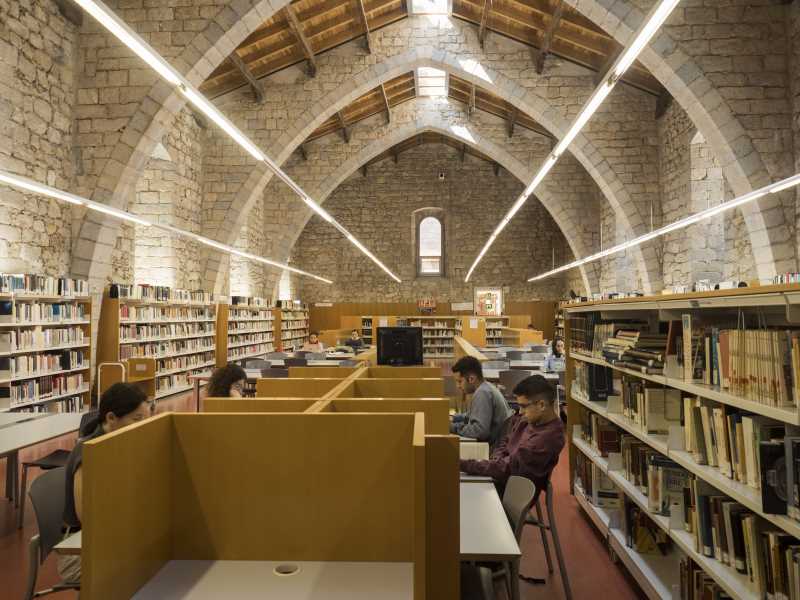 Imatge d'arxiu de la biblioteca de la UdG
