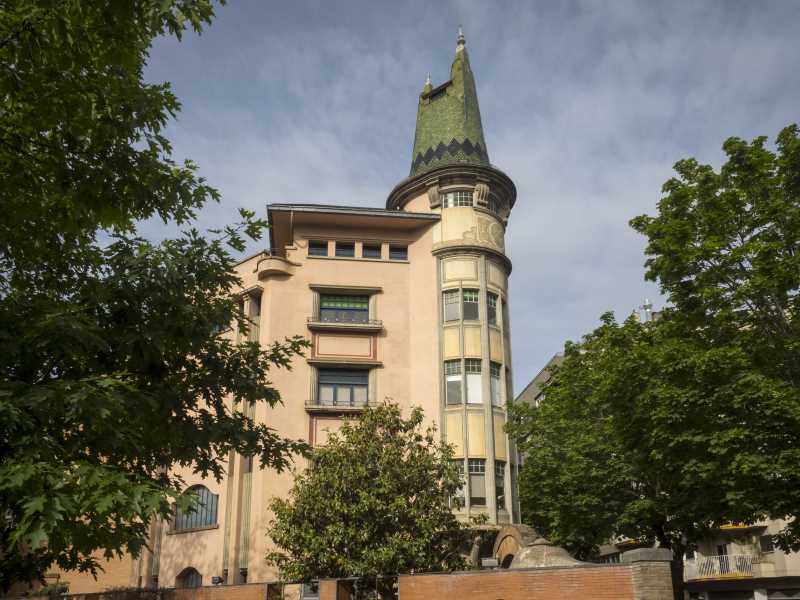 Casa de la Punxa, una de les principals obres noucentistes de Masó