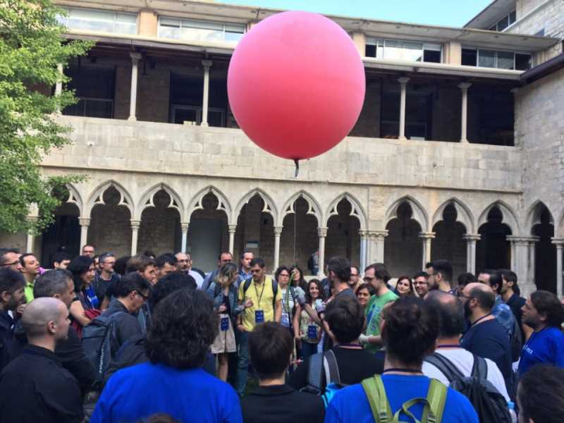 Demostració al claustre de Sant Domènec