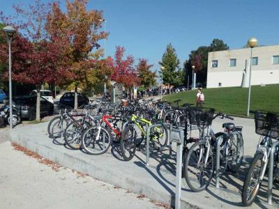 Aparcament de bicicletes del Campus Montilivi