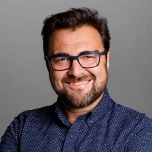 Jordi Bernet Entre Subjectes Facultat Turisme