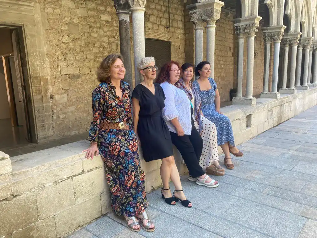 Imatge de les cinc expertes que van participar a la I trobada de gènere