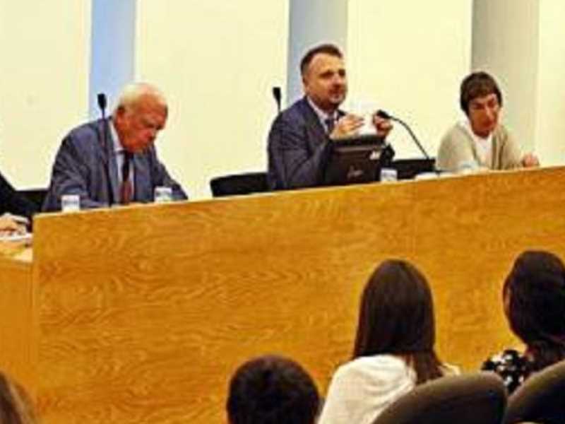 ELS MOVIMENTS MIGRATORIS: PRIMER COP QUE S´INCLOU A UN MANUAL