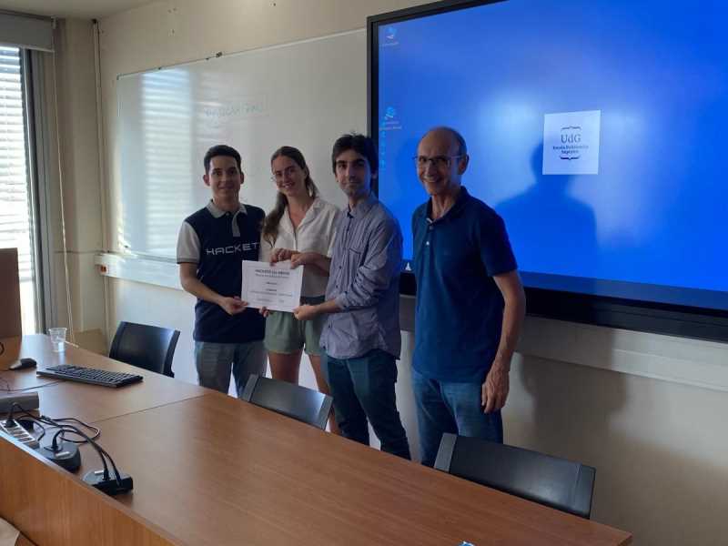 Premi Hackato