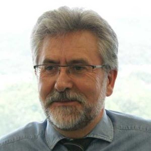 Dr. Emili Montesinos